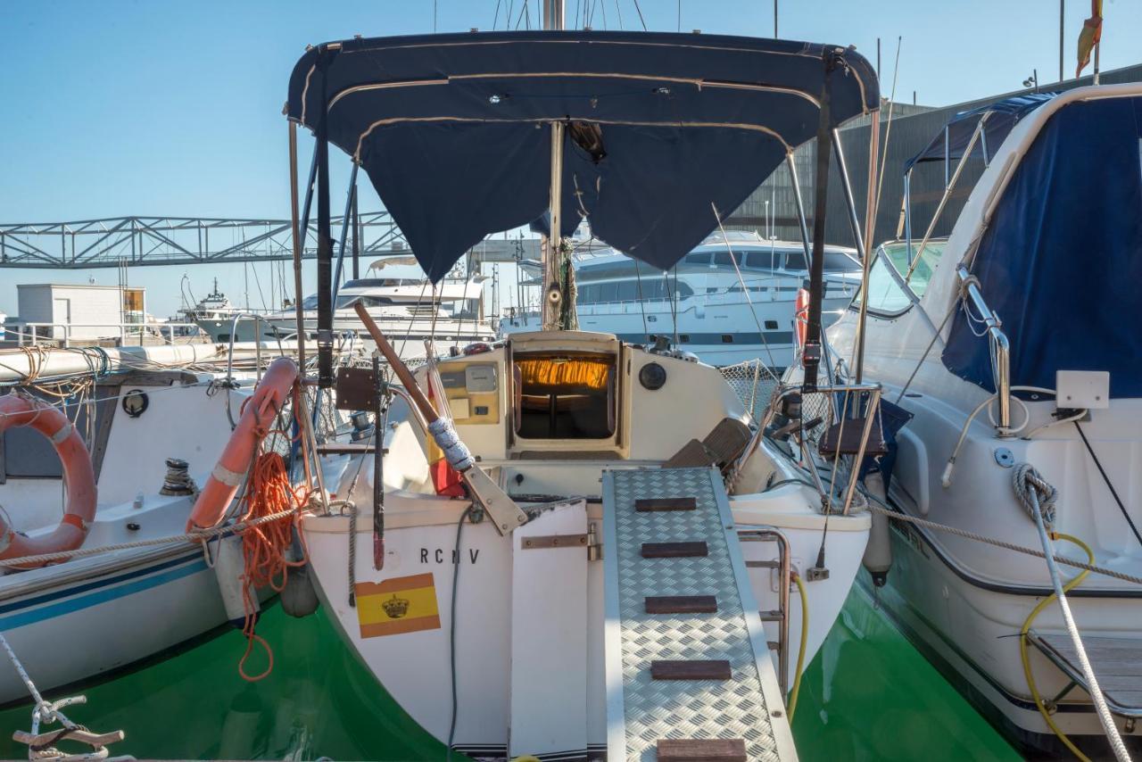 Pequeno Velero En Port Forum Ideal Para Backpackers San Adrián de Besós Zewnętrze zdjęcie